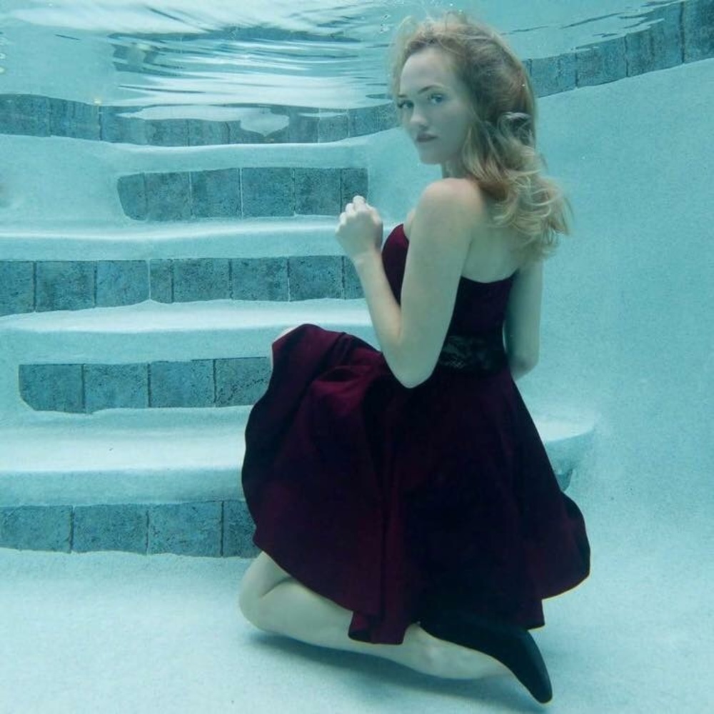 Meet your Posher, Whitney